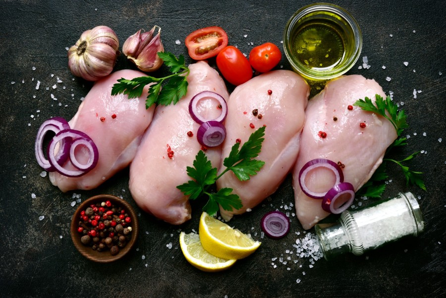 Comment mariner des cuisses de poulet pour les cuire au four?