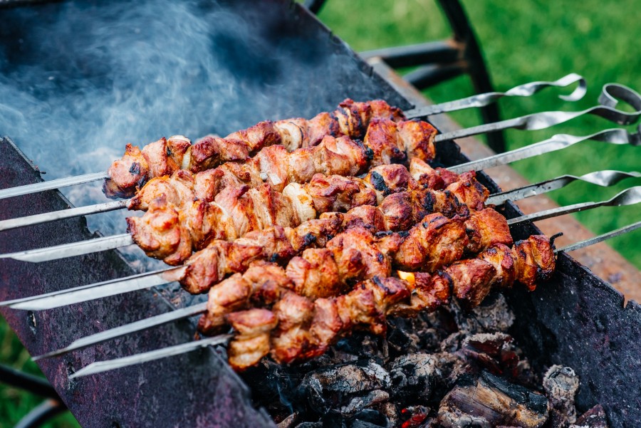 Quelles sont les différentes techniques de cuisson au barbecue et quand les utiliser ?